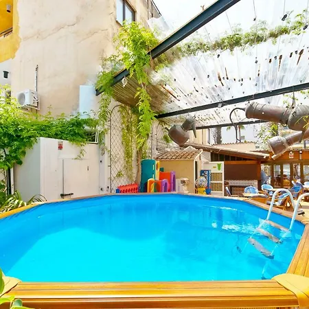 Roma 1 Apartment *